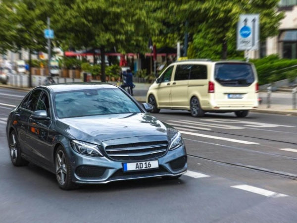 Wireless CarPlay für Limousinen im Pendler-Alltag